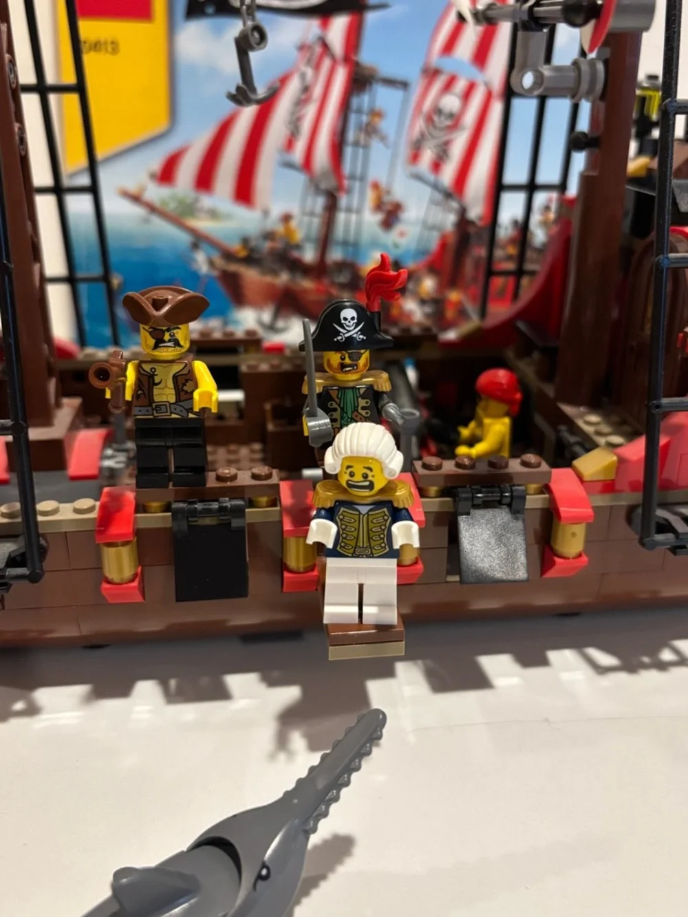 LEGO #70413 The Brick Bounty - Picture 14 of 16